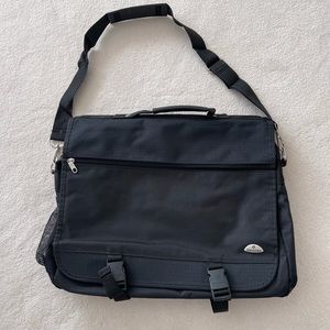 Samsonite messenger bag